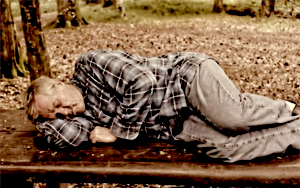 新研究揭示：熬夜真的會(huì)”變傻“！睡眠期間大腦會(huì)啟動(dòng)“排毒”程序，清除腦內(nèi)垃圾